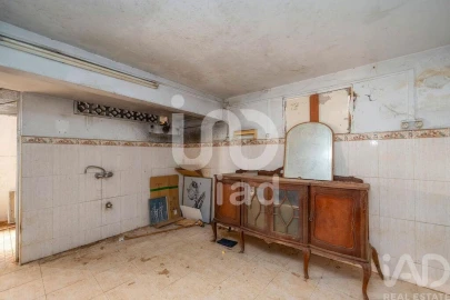 Moradia para Venda em Quelfes