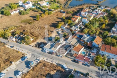 Moradia para Venda em Quelfes