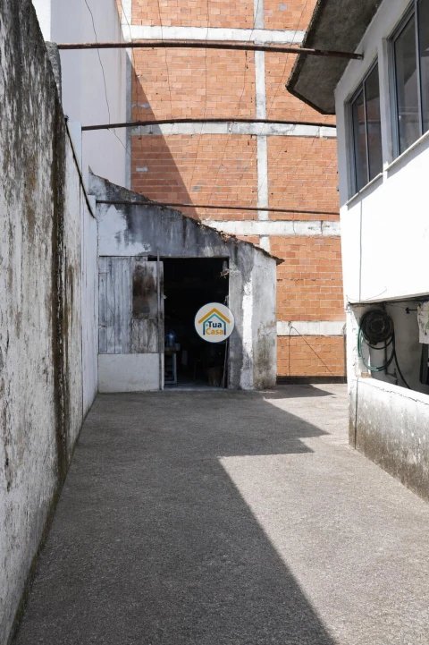 Moradia T5 para Venda em Lousã e Vilarinho