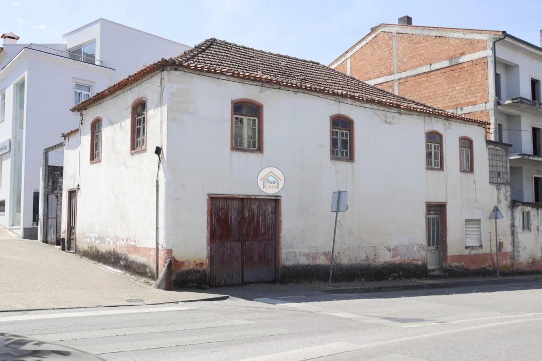 Moradia T5 para Venda em Lousã e Vilarinho Foto 1