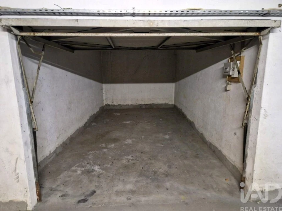 Garagem para Venda em Subportela, Deocriste e Portela Susã Foto 3