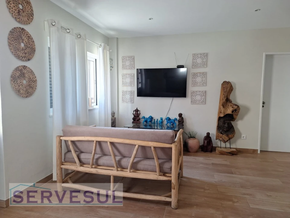 Moradia T4 para Venda em Silves Foto 6