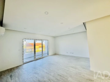 Apartamento para Venda em Seixal, Arrentela e Aldeia de Paio Pires