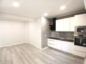 Apartamento T1 para Venda em Venteira
