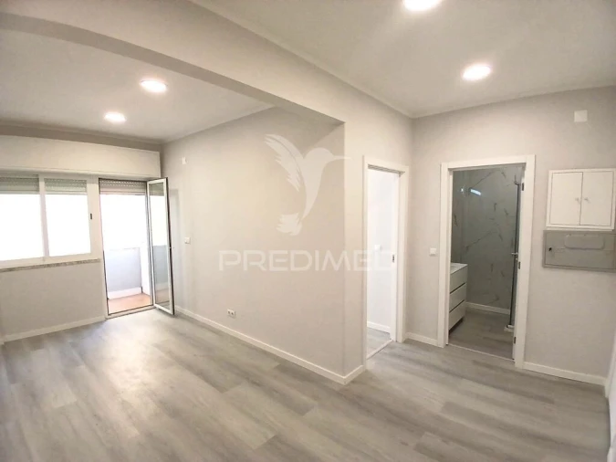 Apartamento T1 para Venda em Venteira Foto 7