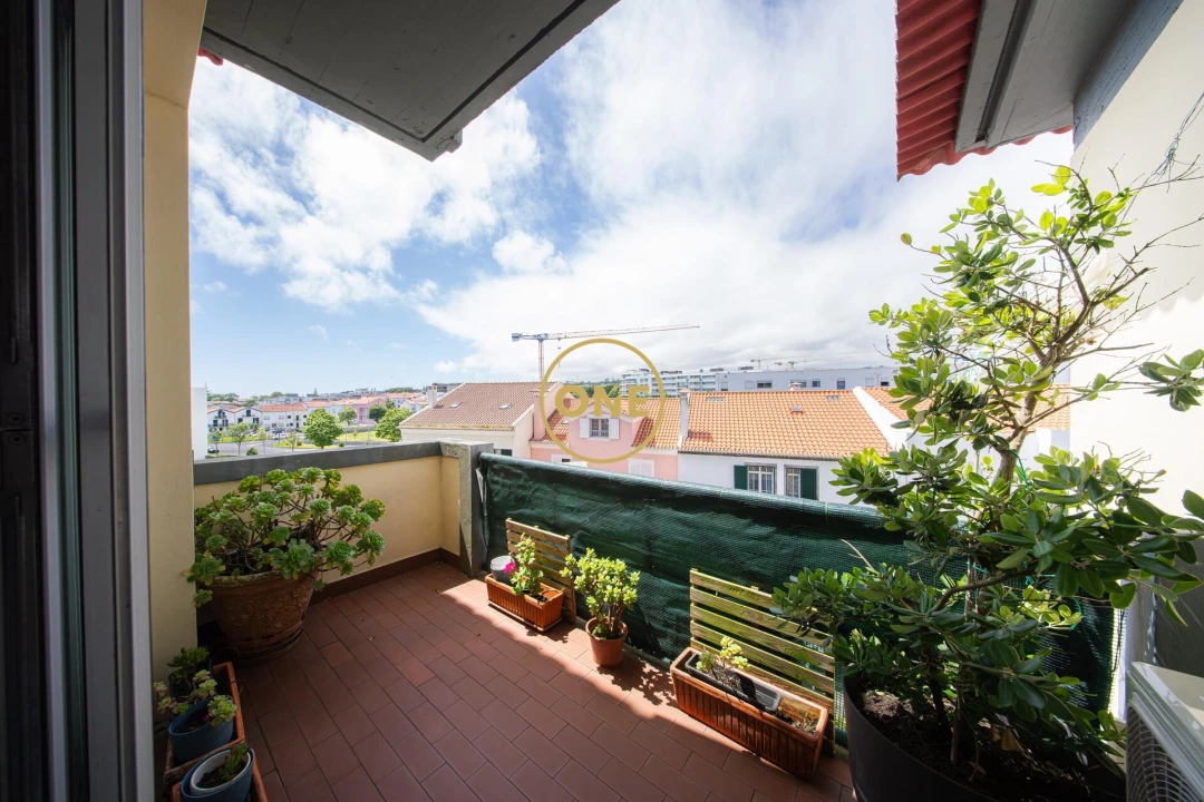 Apartamento T4 para Venda em Ponta Delgada (São José) Foto 6