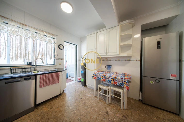 Apartamento T4 para Venda em Ponta Delgada (São José) Foto 9