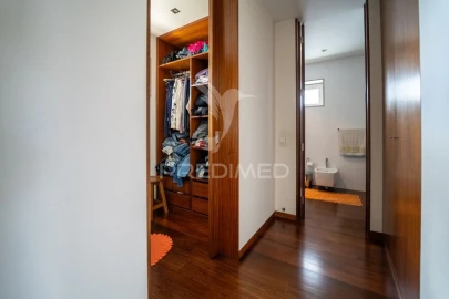 Moradia T3 para Venda em Sandim, Olival, Lever e Crestuma