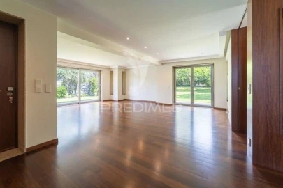 Moradia T3 para Venda em Sandim, Olival, Lever e Crestuma