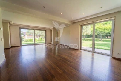 Moradia T3 para Venda em Sandim, Olival, Lever e Crestuma