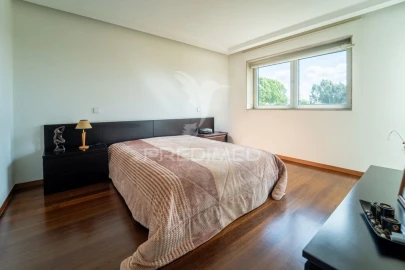 Moradia T3 para Venda em Sandim, Olival, Lever e Crestuma