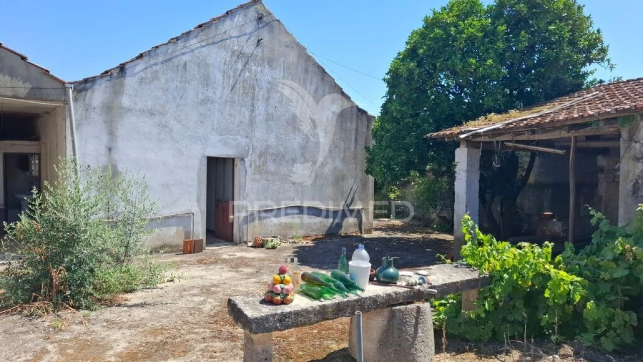 Moradia T2 para Venda em Arneiro das Milhariças Foto 20