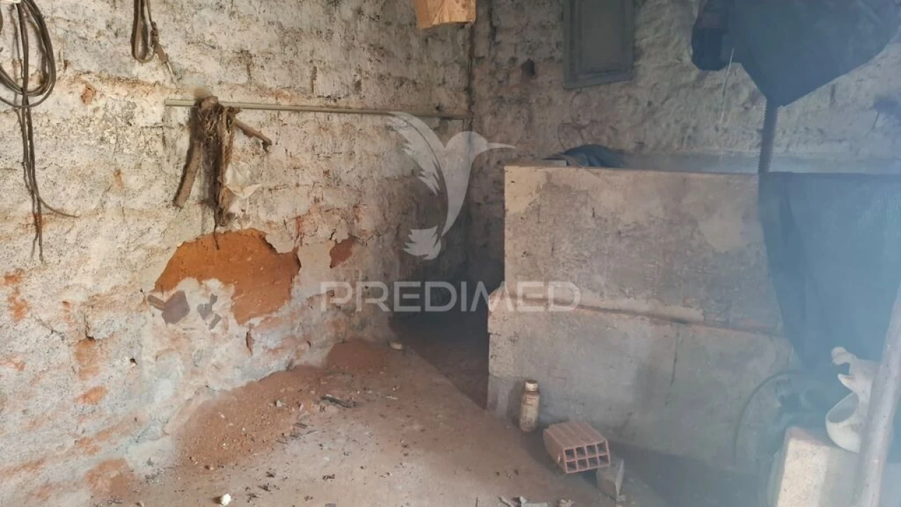Moradia T2 para Venda em Arneiro das Milhariças Foto 18