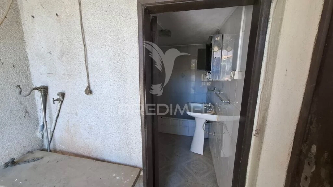 Moradia T2 para Venda em Arneiro das Milhariças Foto 12