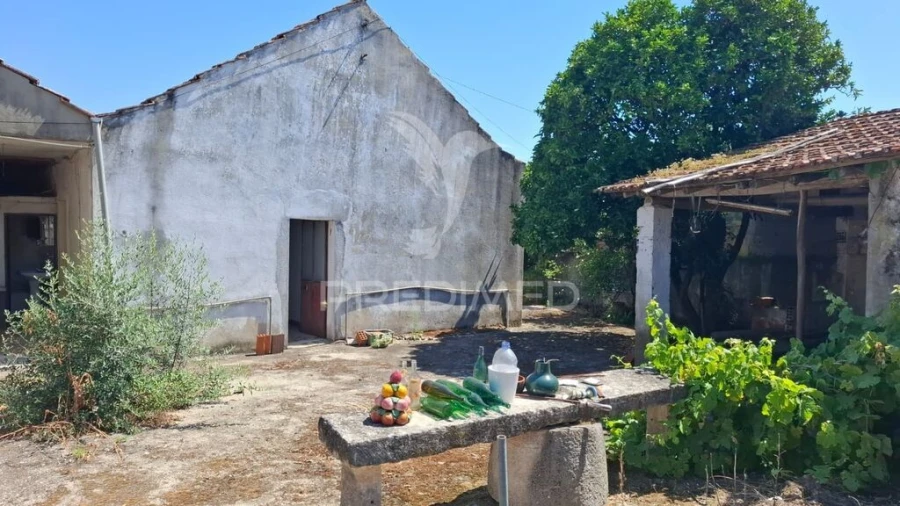 Moradia T2 para Venda em Arneiro das Milhariças Foto 20