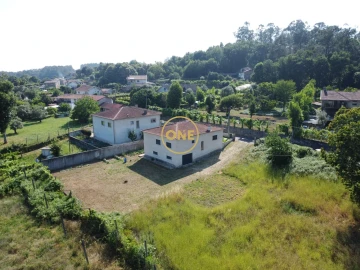 Moradia T3 para Venda em Sabariz