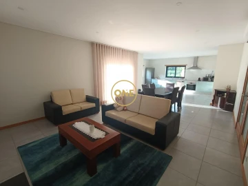 Moradia T3 para Venda em Sabariz