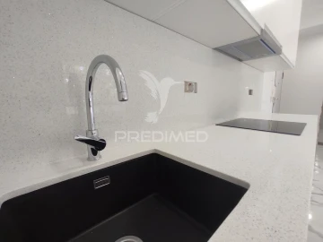 Apartamento T1 para Venda em Alfragide