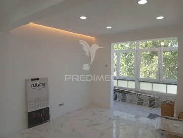 Apartamento T1 para Venda em Alfragide