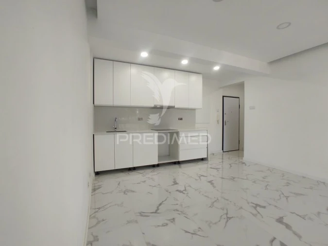 Apartamento T1 para Venda em Alfragide Foto 2