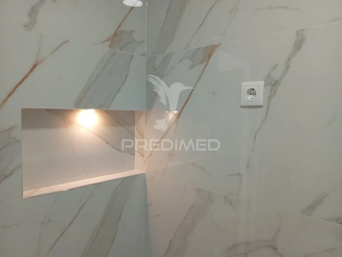 Apartamento T1 para Venda em Alfragide Foto 7