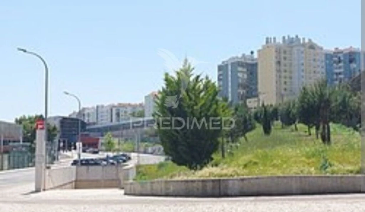 Apartamento T1 para Venda em Alfragide Foto 11