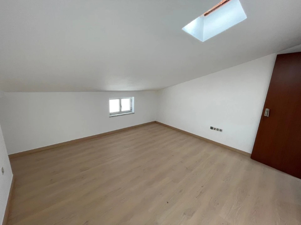 Apartamento T2 para Venda em Alfeizerão Foto 14