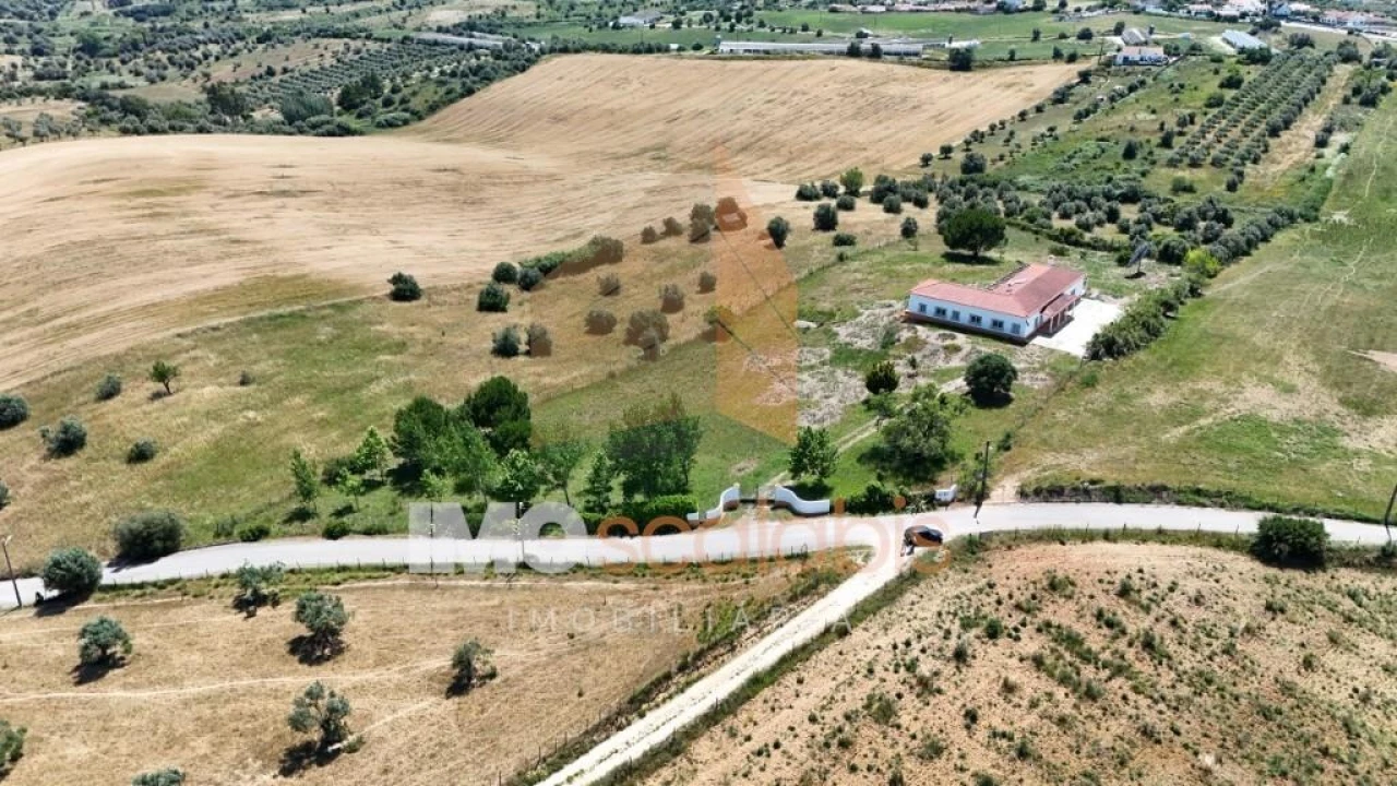 Moradia T4 para Venda em Marvila, Ribeira Santarém, São Salvador, São Nicolau Foto 36
