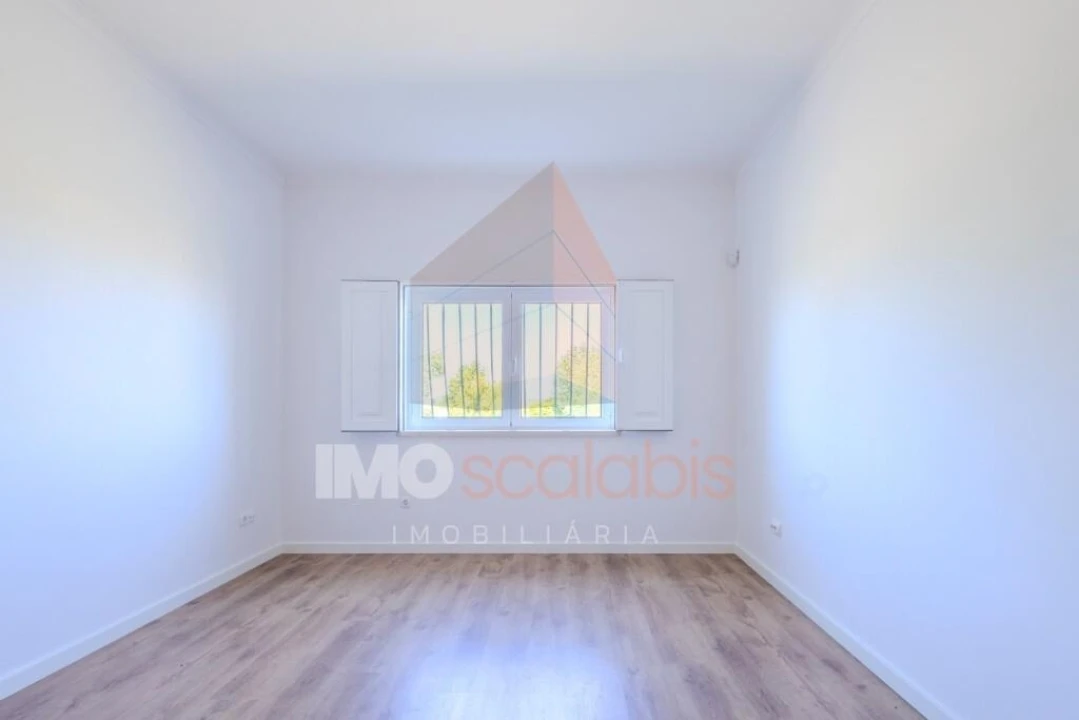 Moradia T4 para Venda em Marvila, Ribeira Santarém, São Salvador, São Nicolau Foto 23