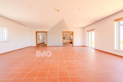 Moradia T4 para Venda em Marvila, Ribeira Santarém, São Salvador, São Nicolau