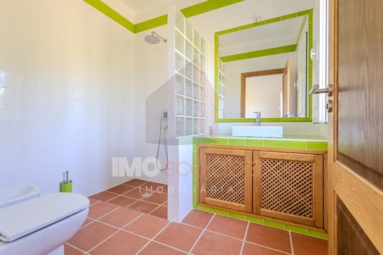 Moradia T4 para Venda em Marvila, Ribeira Santarém, São Salvador, São Nicolau Foto 15