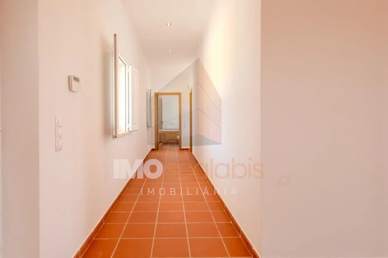 Moradia T4 para Venda em Marvila, Ribeira Santarém, São Salvador, São Nicolau Foto 3