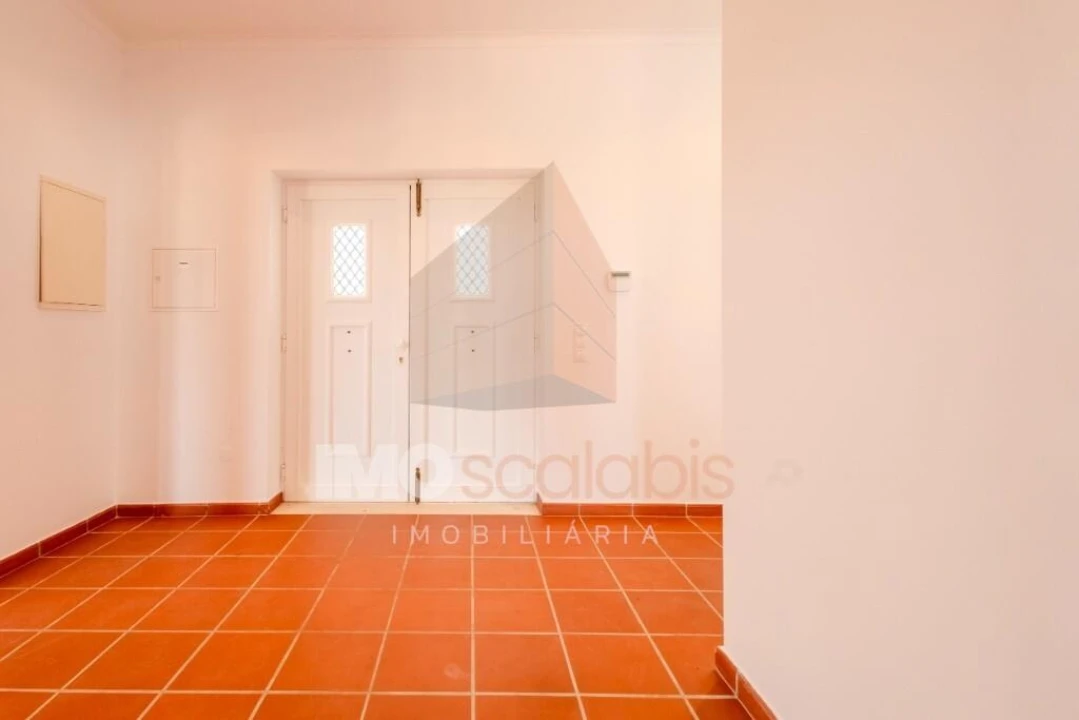 Moradia T4 para Venda em Marvila, Ribeira Santarém, São Salvador, São Nicolau Foto 4