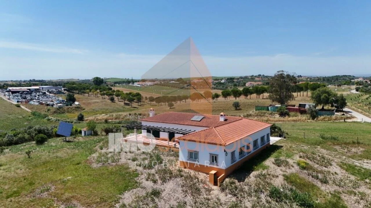 Moradia T4 para Venda em Marvila, Ribeira Santarém, São Salvador, São Nicolau Foto 43