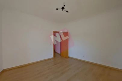 Apartamento T3 para Arrendamento em Moscavide e Portela