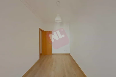 Apartamento T3 para Arrendamento em Moscavide e Portela