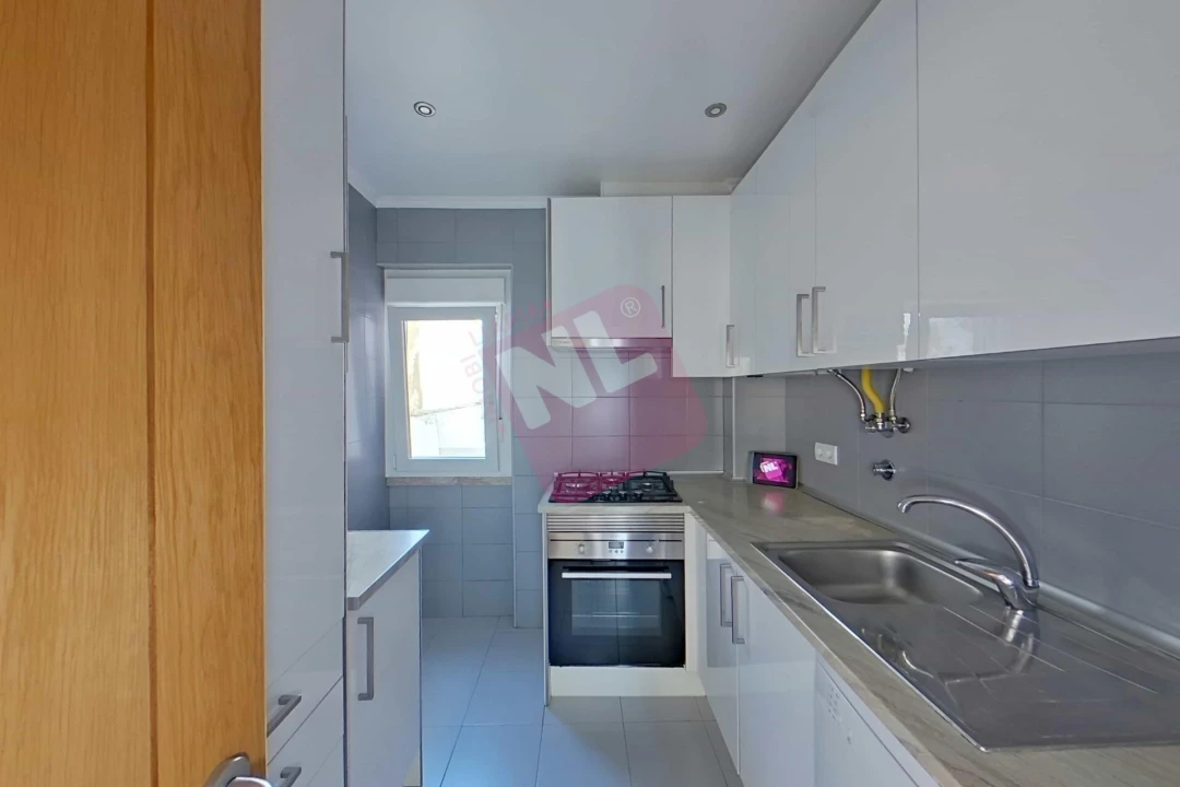 Apartamento T3 para Arrendamento em Moscavide e Portela Foto 6