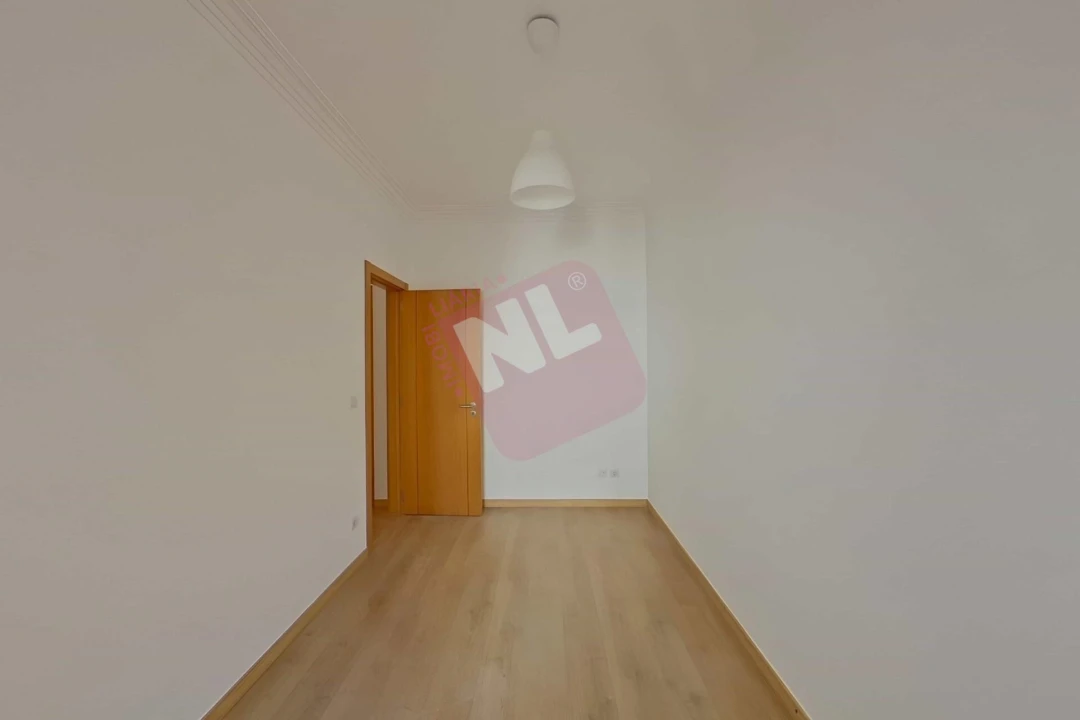 Apartamento T3 para Arrendamento em Moscavide e Portela Foto 11