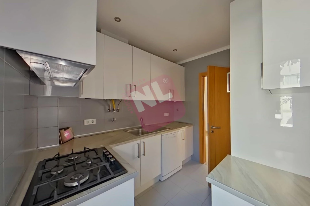 Apartamento T3 para Arrendamento em Moscavide e Portela Foto 8