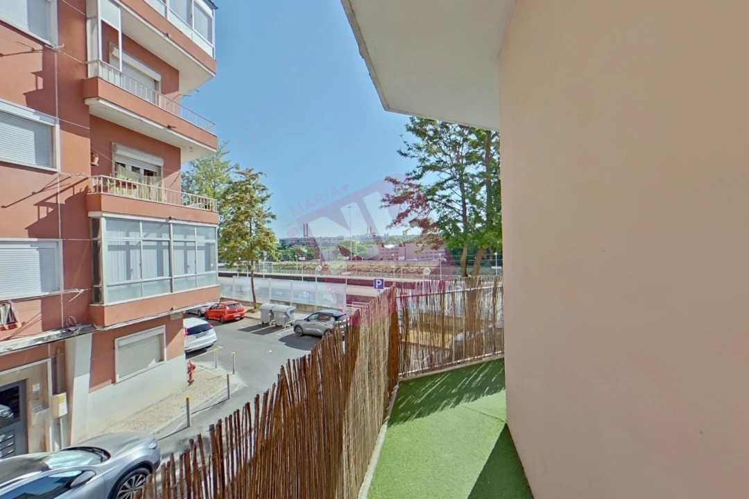 Apartamento T3 para Arrendamento em Moscavide e Portela Foto 31