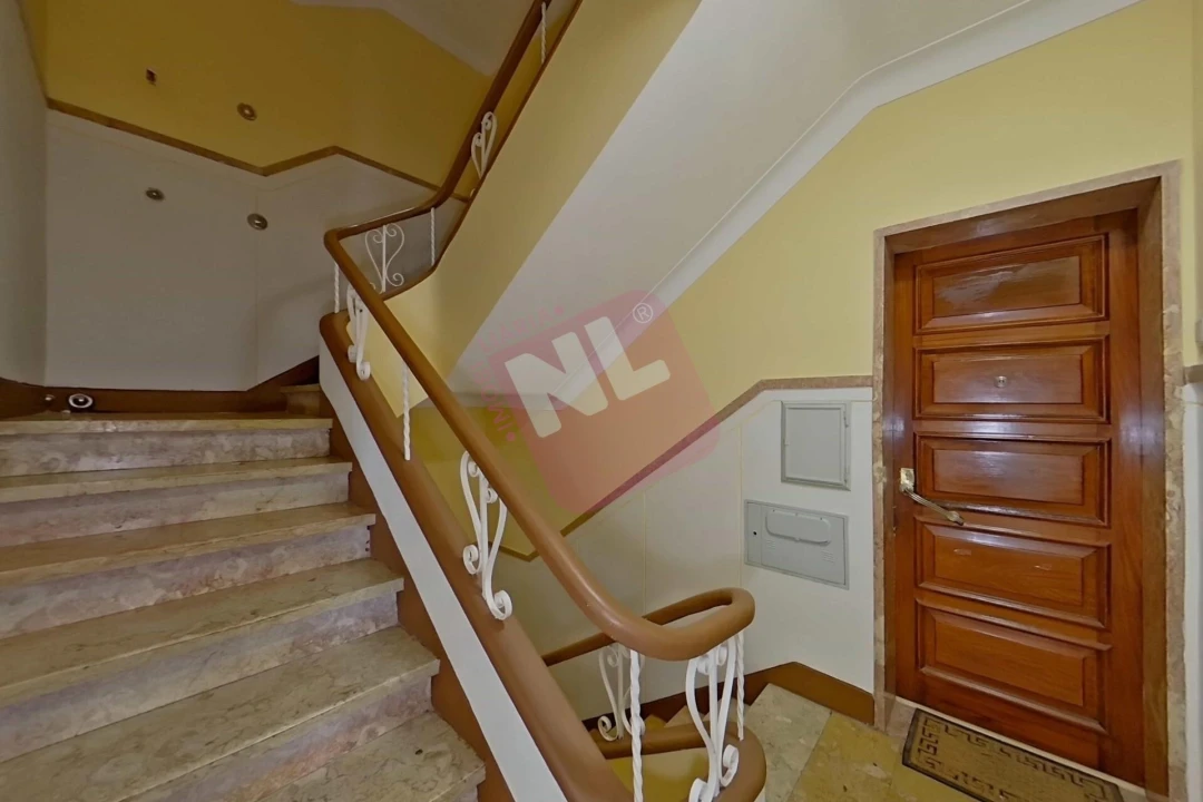 Apartamento T3 para Arrendamento em Moscavide e Portela Foto 1