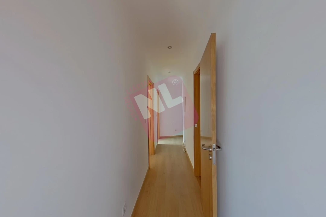 Apartamento T3 para Arrendamento em Moscavide e Portela Foto 22