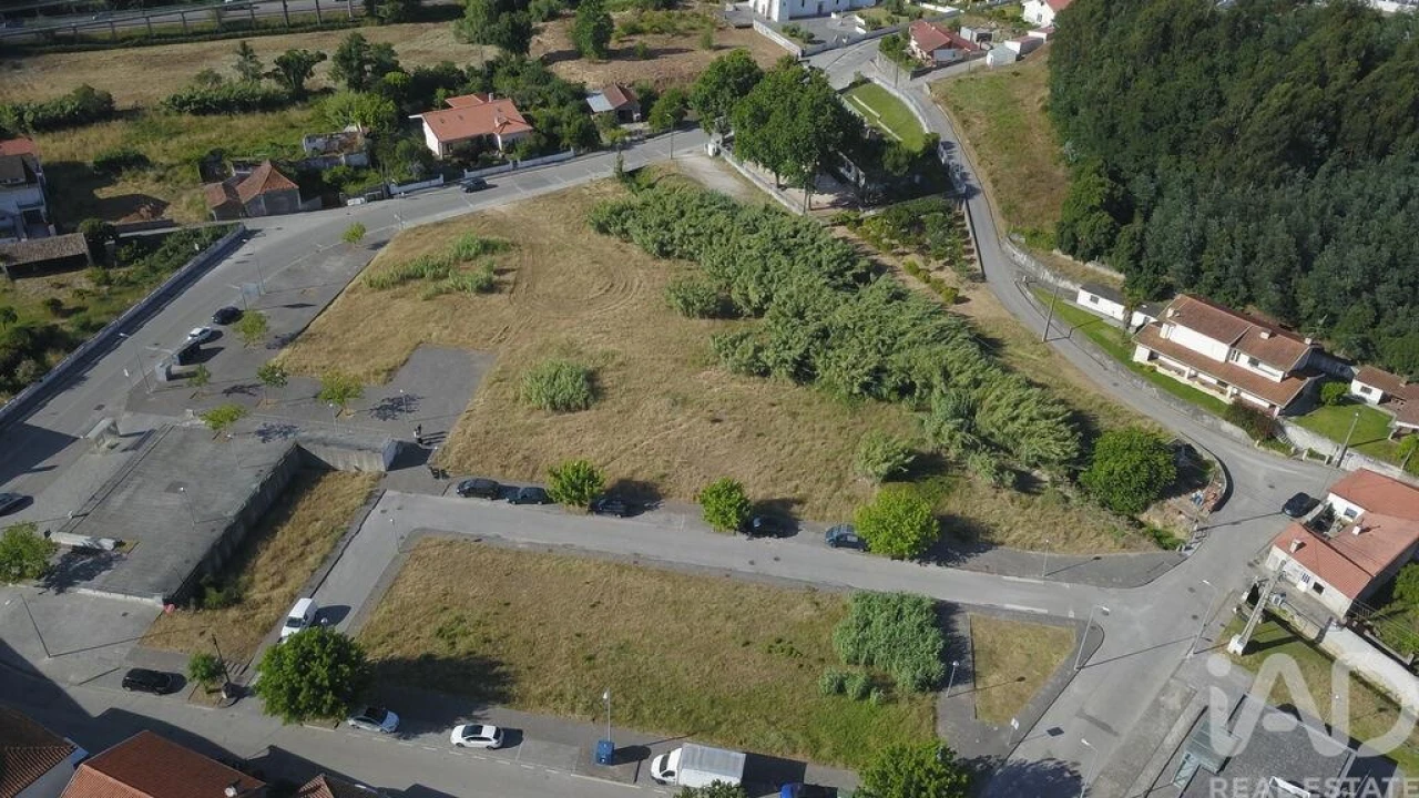 Terreno para Venda em Taveiro, Ameal e Arzila Foto 3