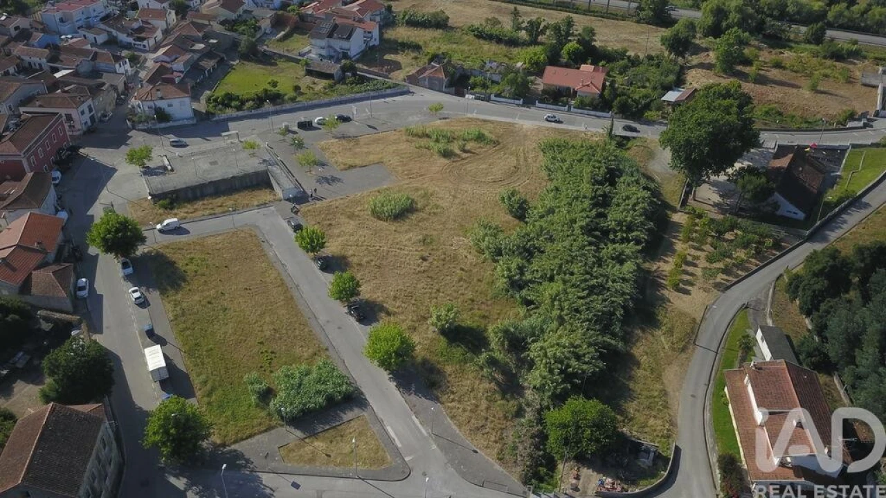 Terreno para Venda em Taveiro, Ameal e Arzila Foto 2