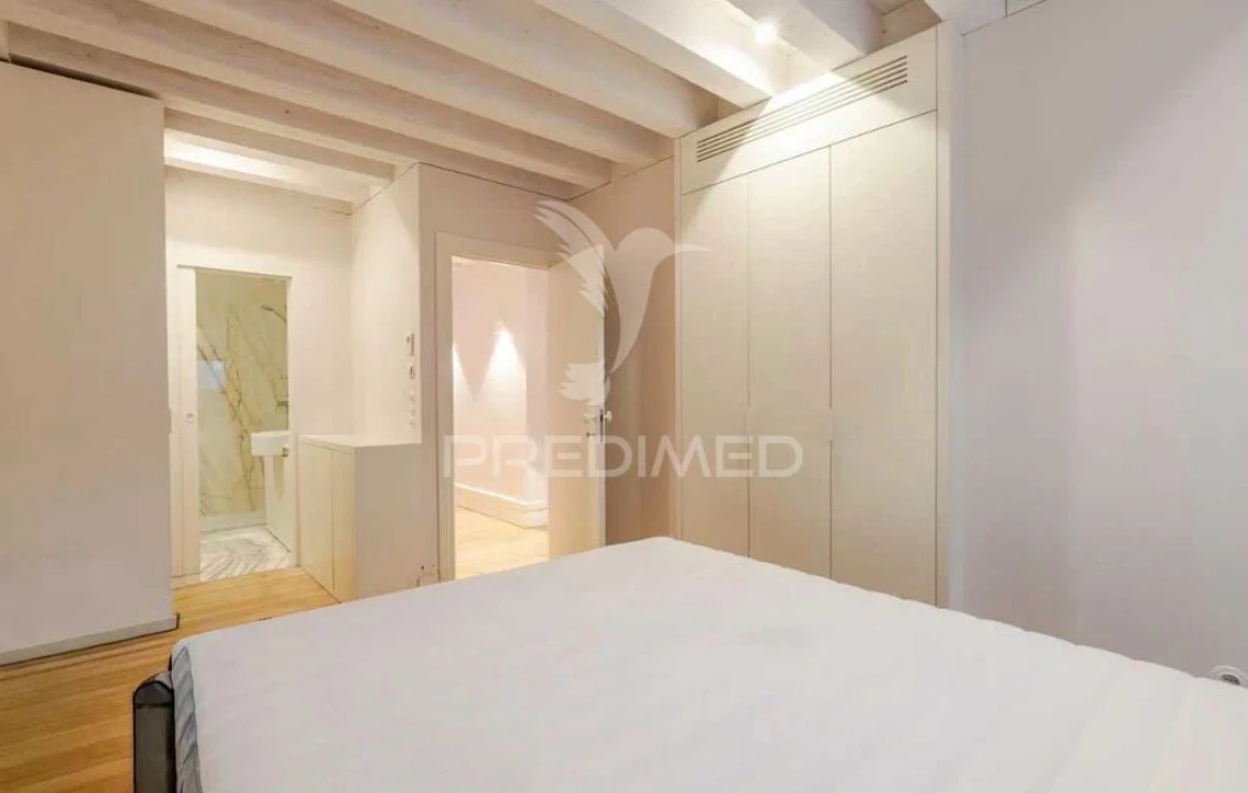 Apartamento T3 para Venda em Cedofeita, Santo Ildefonso, Sé, Miragaia, São Nicolau e Vitória Foto 6