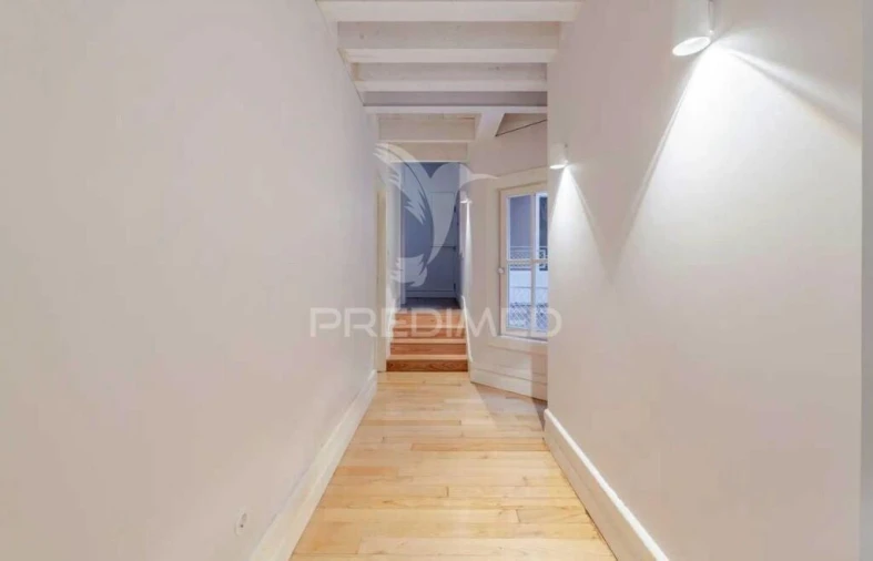 Apartamento T3 para Venda em Cedofeita, Santo Ildefonso, Sé, Miragaia, São Nicolau e Vitória Foto 5
