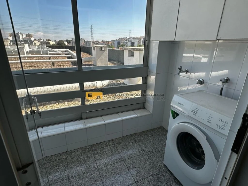 Apartamento T2 para Venda em Cidade da Maia Foto 19