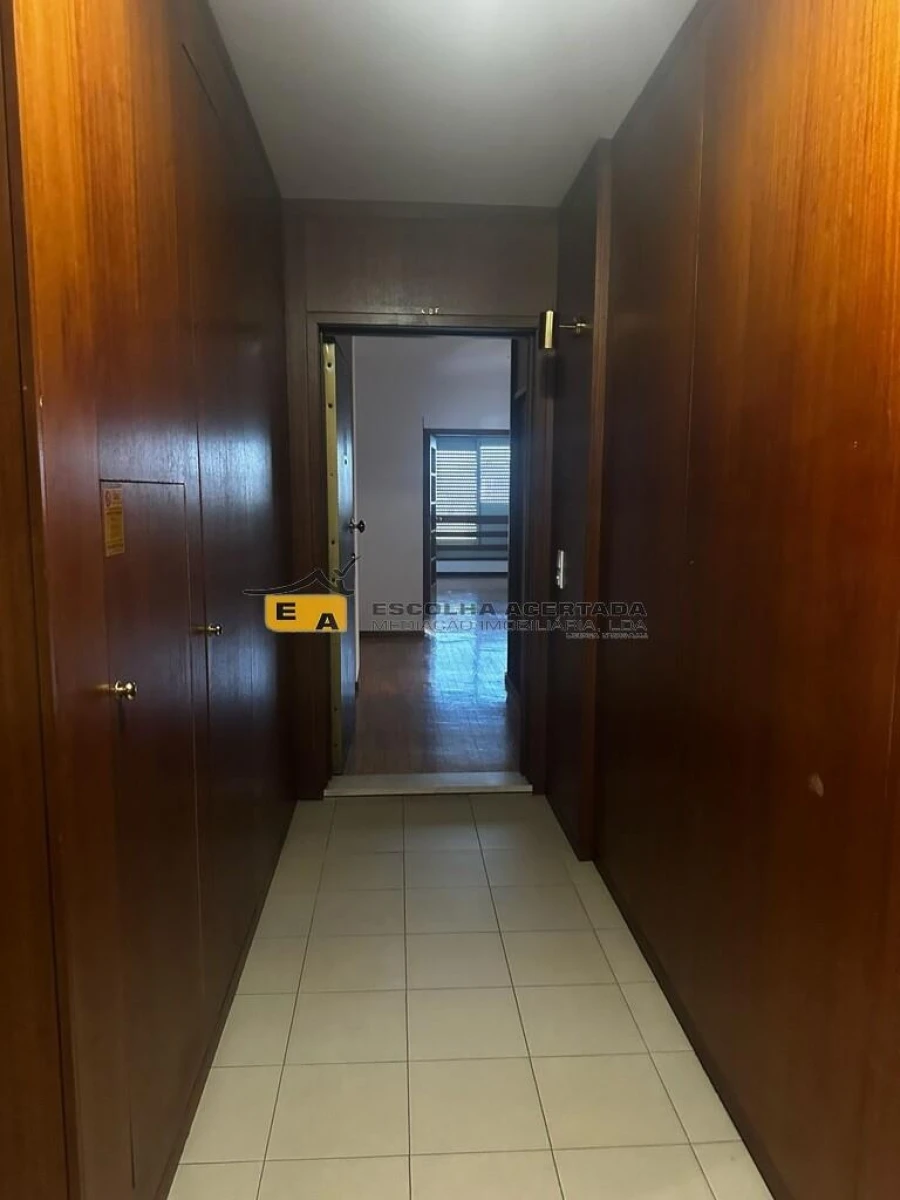 Apartamento T2 para Venda em Cidade da Maia Foto 13