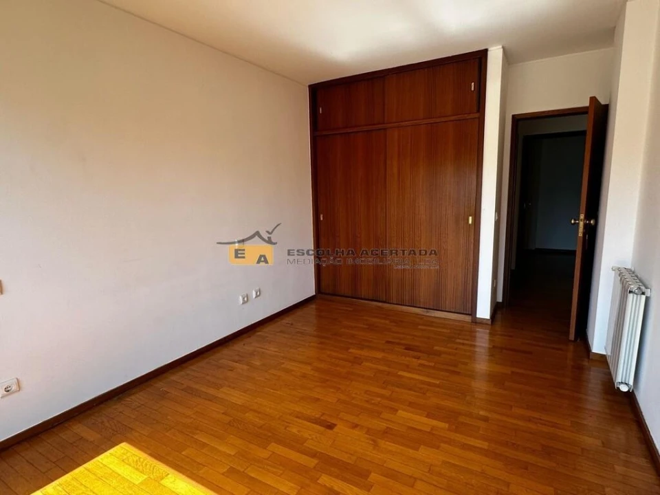 Apartamento T2 para Venda em Cidade da Maia Foto 8