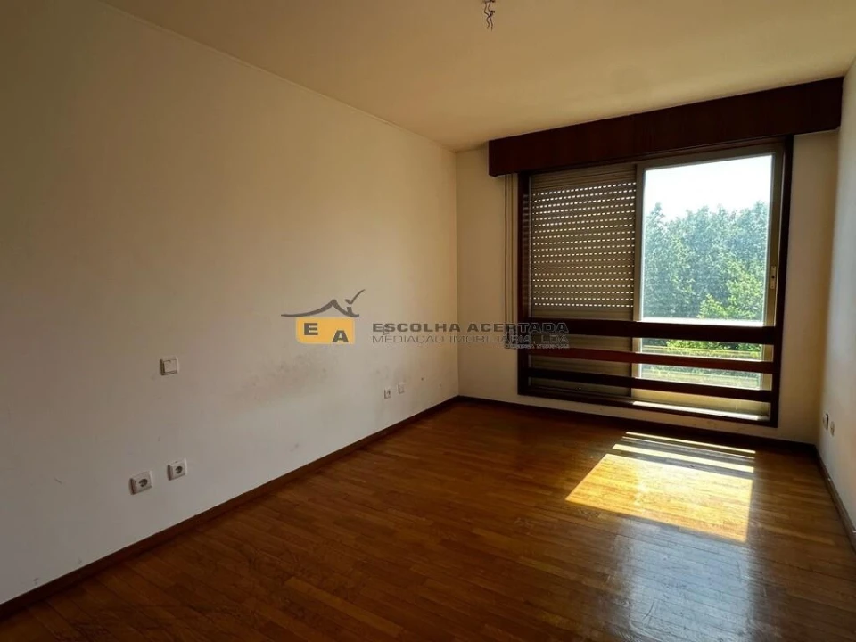 Apartamento T2 para Venda em Cidade da Maia Foto 9
